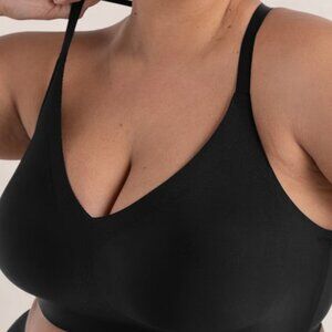 Shapermint Essentials Empower Contour Wireless Bra - NWT - Med